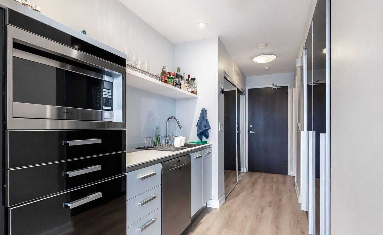 38 Dan Leckie Way #2102 - Photo 2 of 9