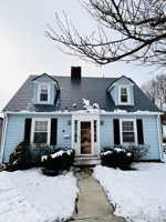 featured image of 11 Gifford Drive