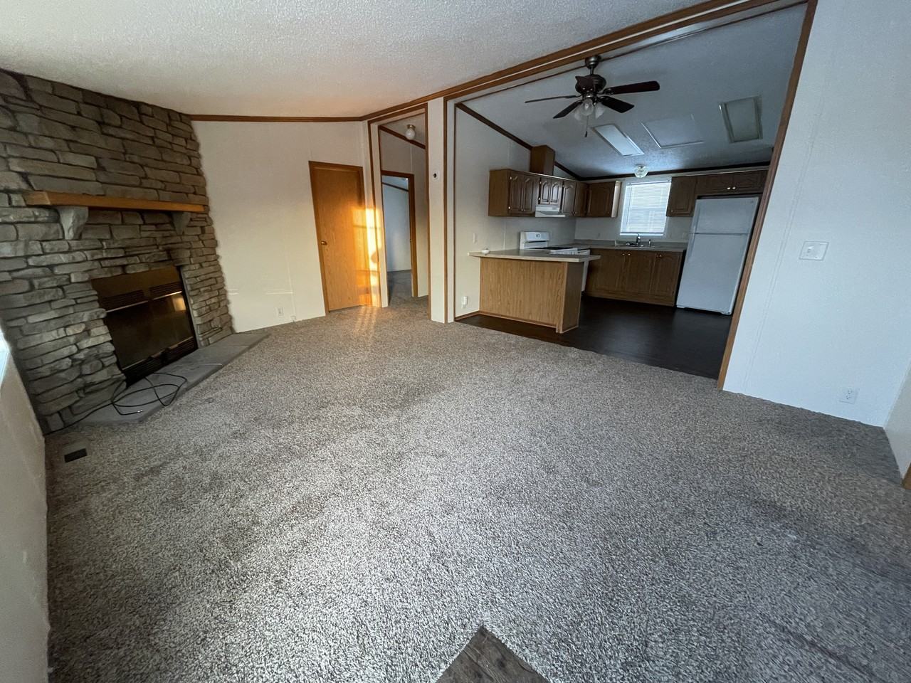 106 Ashley Cir #106 - Photo 3 of 9