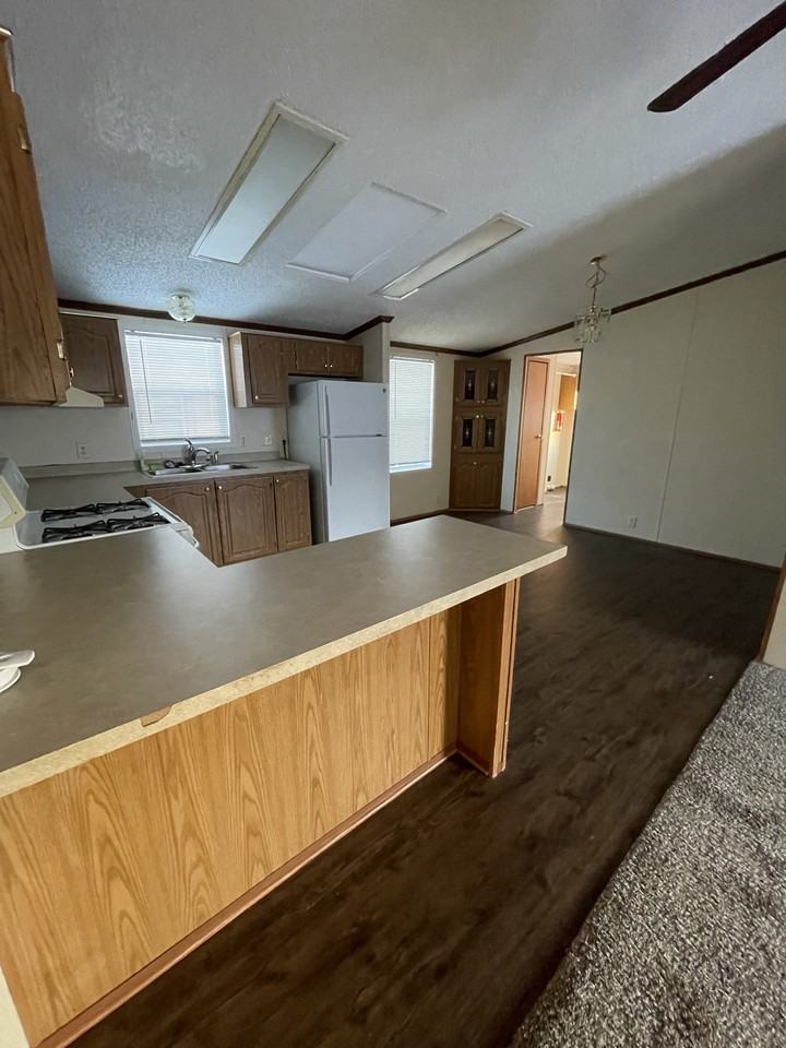 106 Ashley Cir #106 - Photo 4 of 9