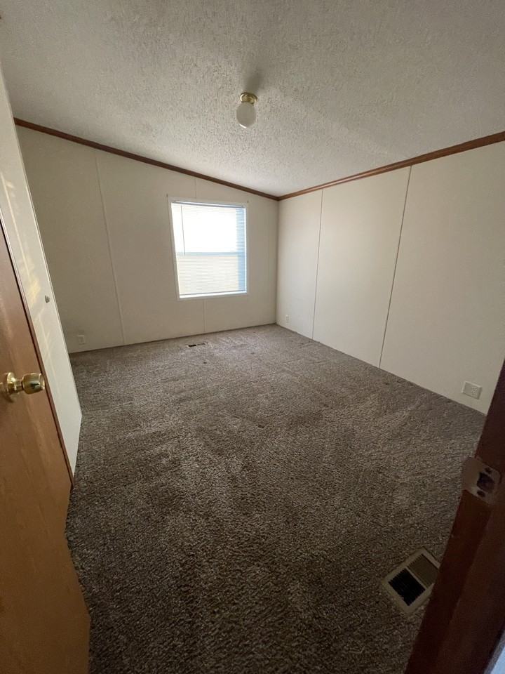 106 Ashley Cir #106 - Photo 6 of 9