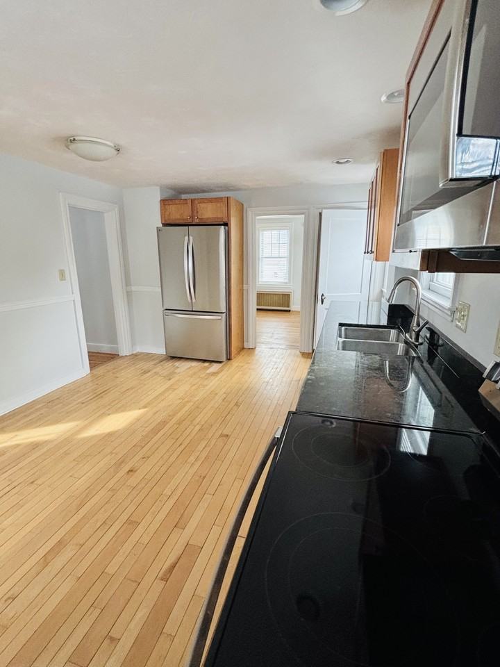 11 Gifford Drive - Photo 4 of 12