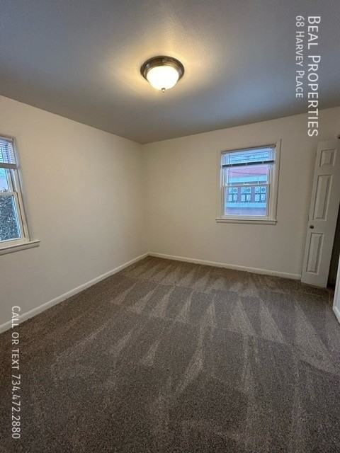 68 Harvey Pl - Photo 6 of 14