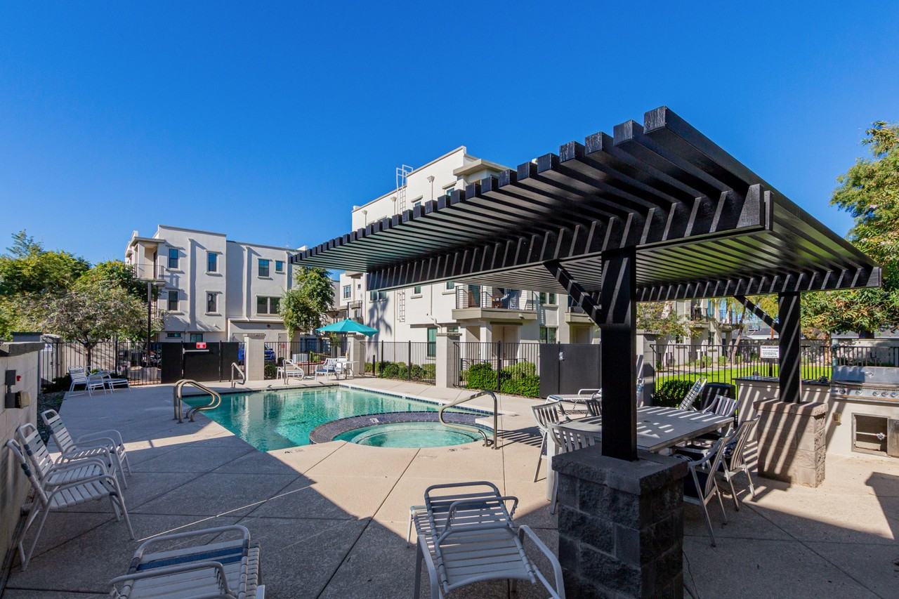 4235 N 26th St #1 - Photo 2 of 50