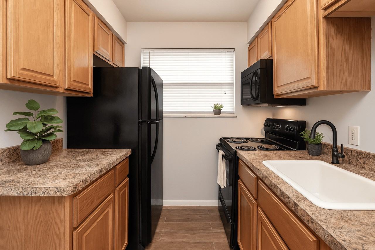 Mckaig Ct Apts - Photo 3 of 17