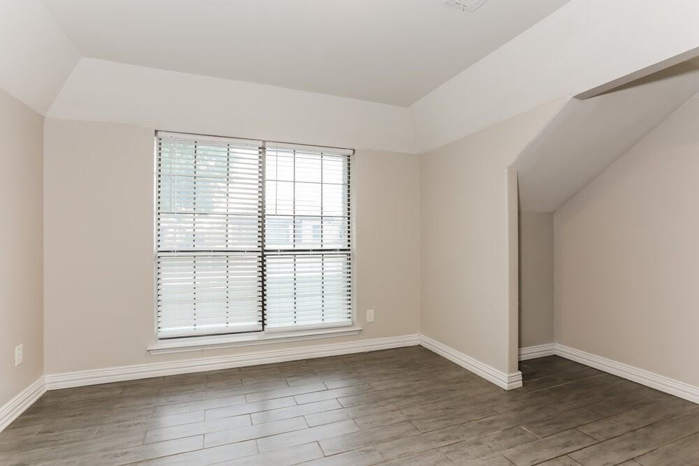 216 Mesa Wood Dr - Photo 6 of 17