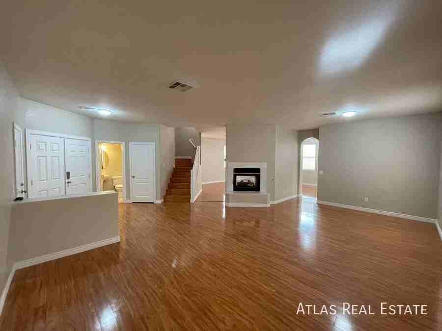 4009 Bella Palermo Way - Photo 5 of 23