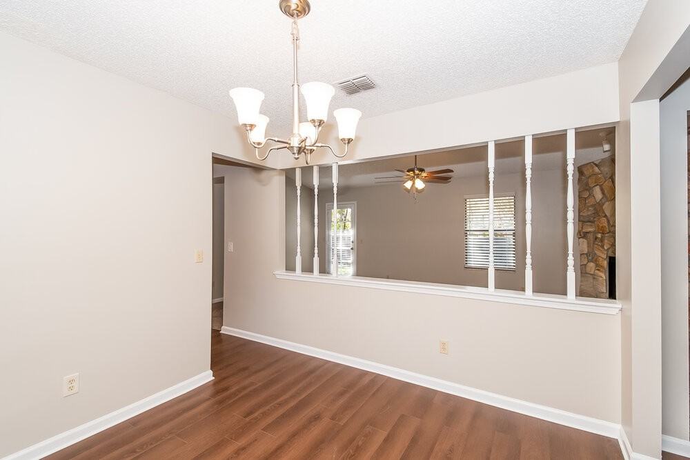 806 Hardwood St - Photo 5 of 14