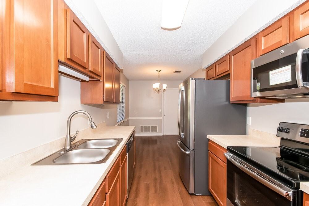 806 Hardwood St - Photo 6 of 14