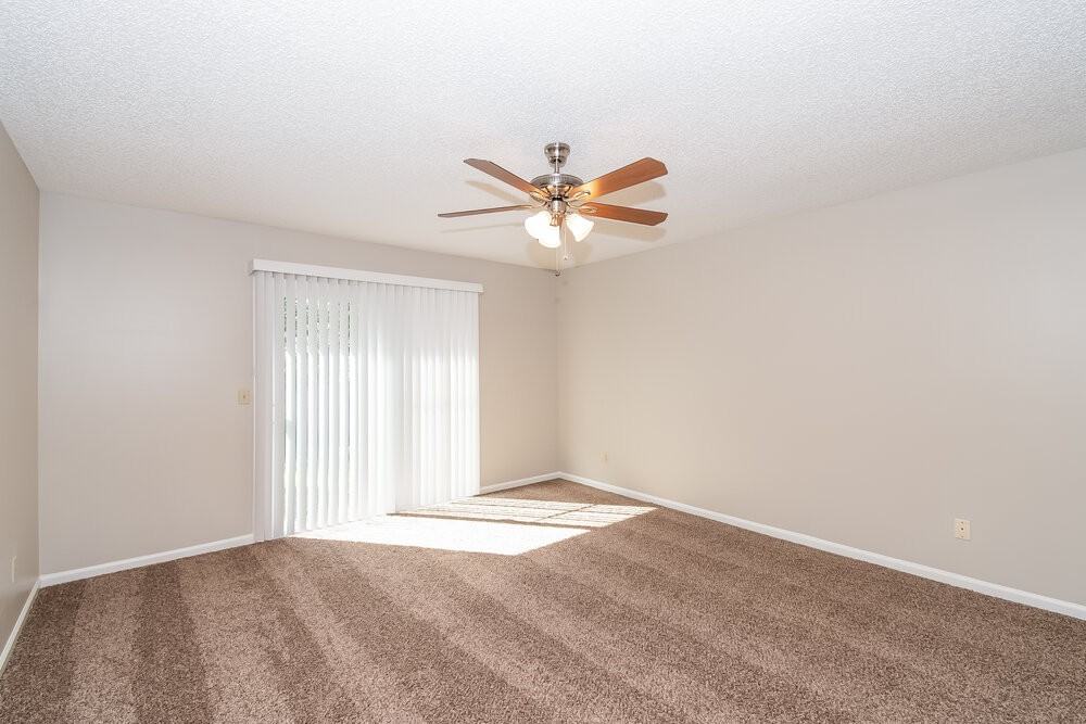 806 Hardwood St - Photo 7 of 14