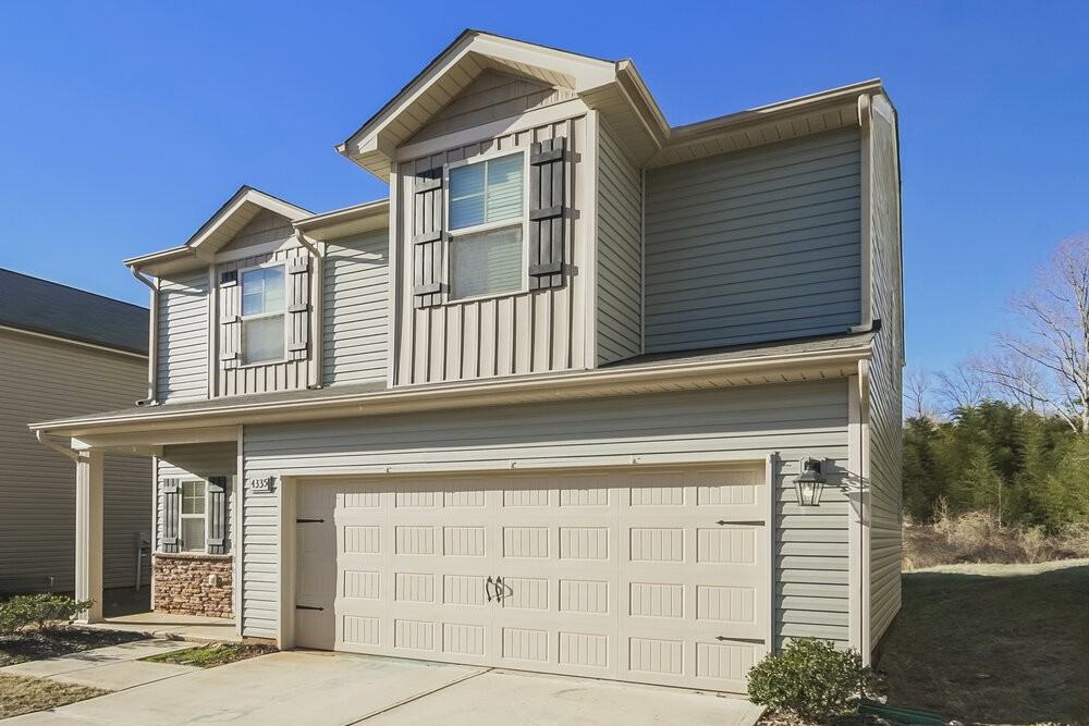 4335 Drifter Dr - Photo 4 of 17