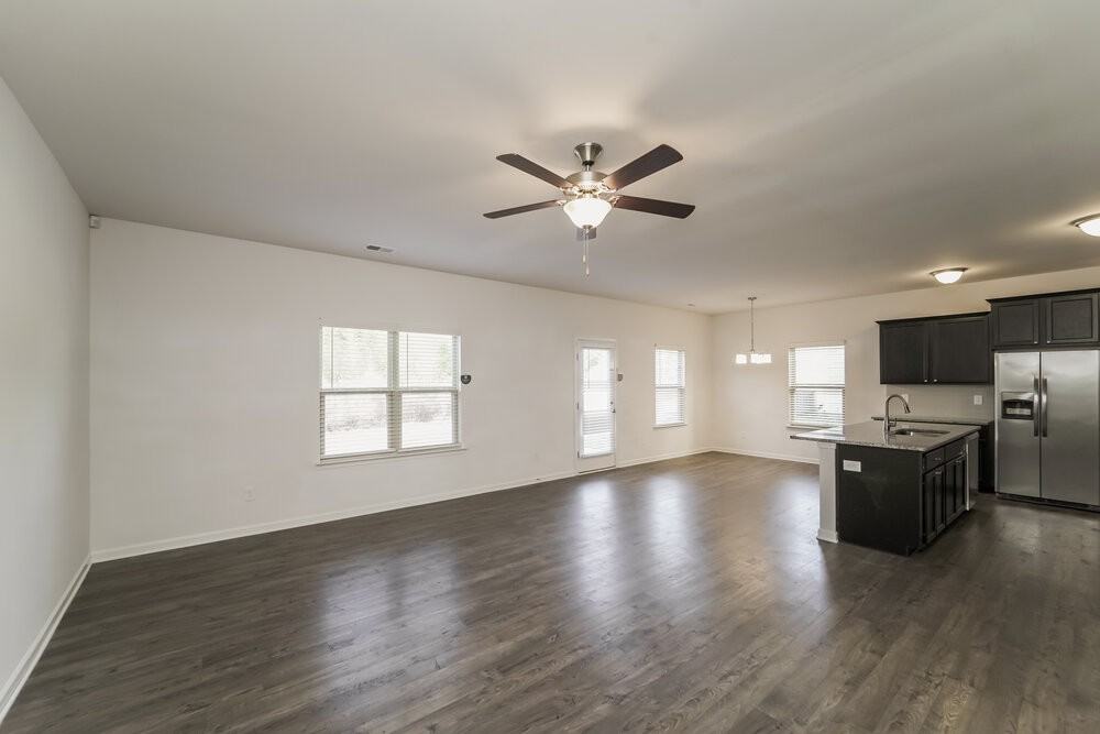 4335 Drifter Dr - Photo 5 of 17