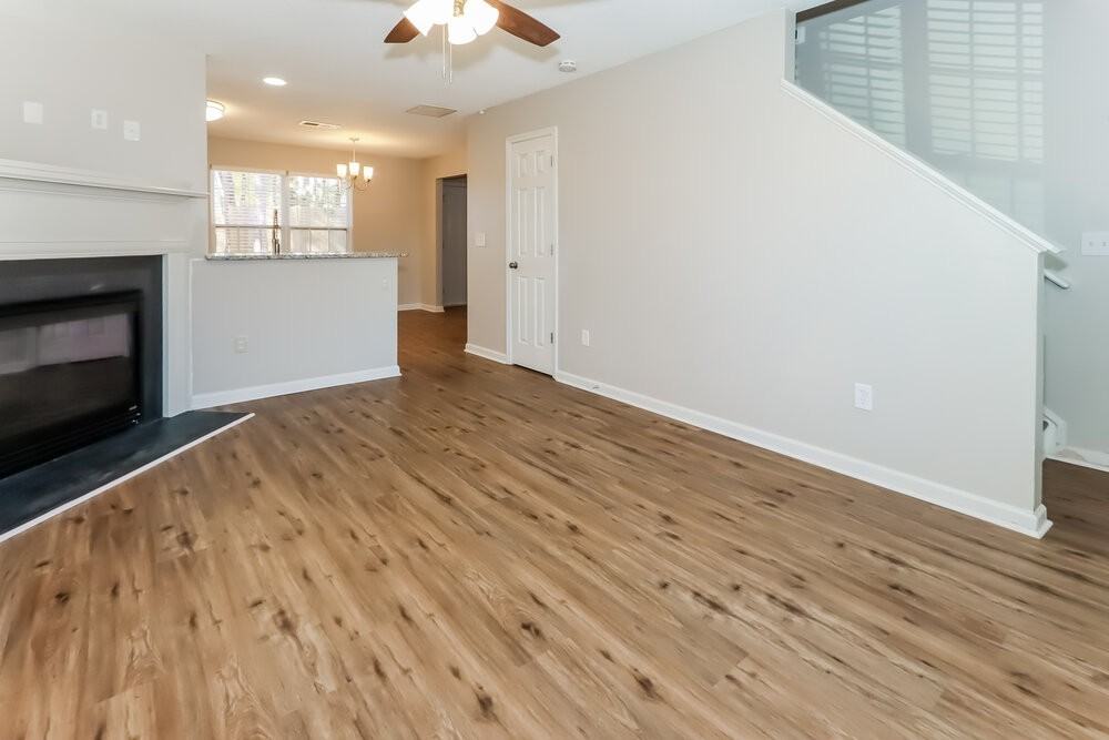 641 Stadler Pointe - Photo 5 of 17