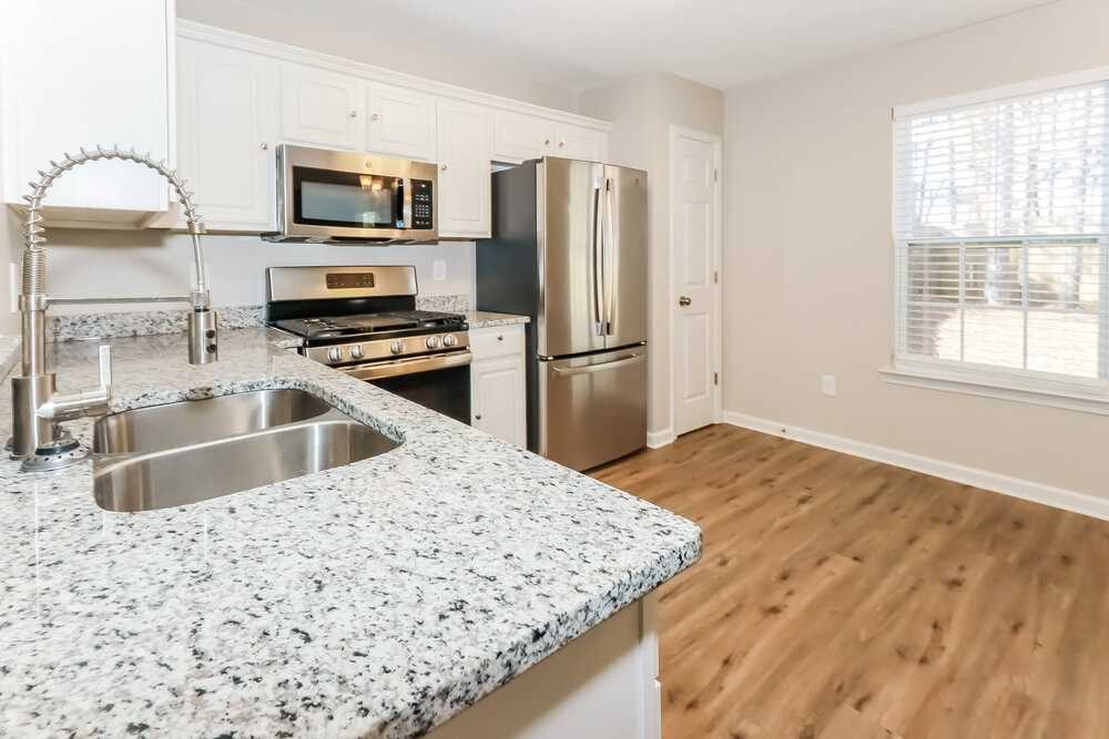 641 Stadler Pointe - Photo 7 of 17