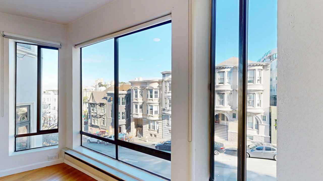 2323 Franklin St #201 - Photo 6 of 14