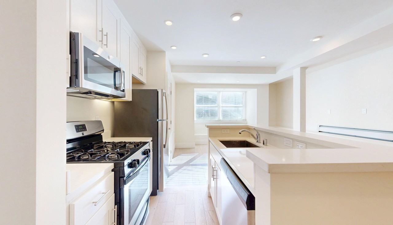 4736 Balboa St #2 - Photo 2 of 12