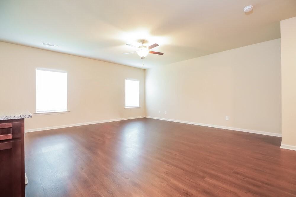 432 Vermeer Ct - Photo 5 of 17