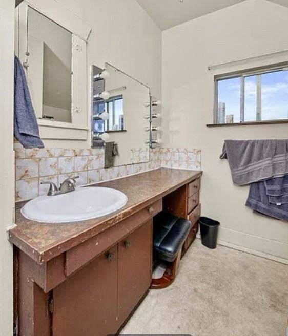 1707 W Mansfield Ave #2 - Photo 4 of 5