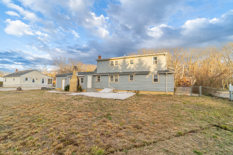 104 Geissinger Ave - Photo 3 of 37