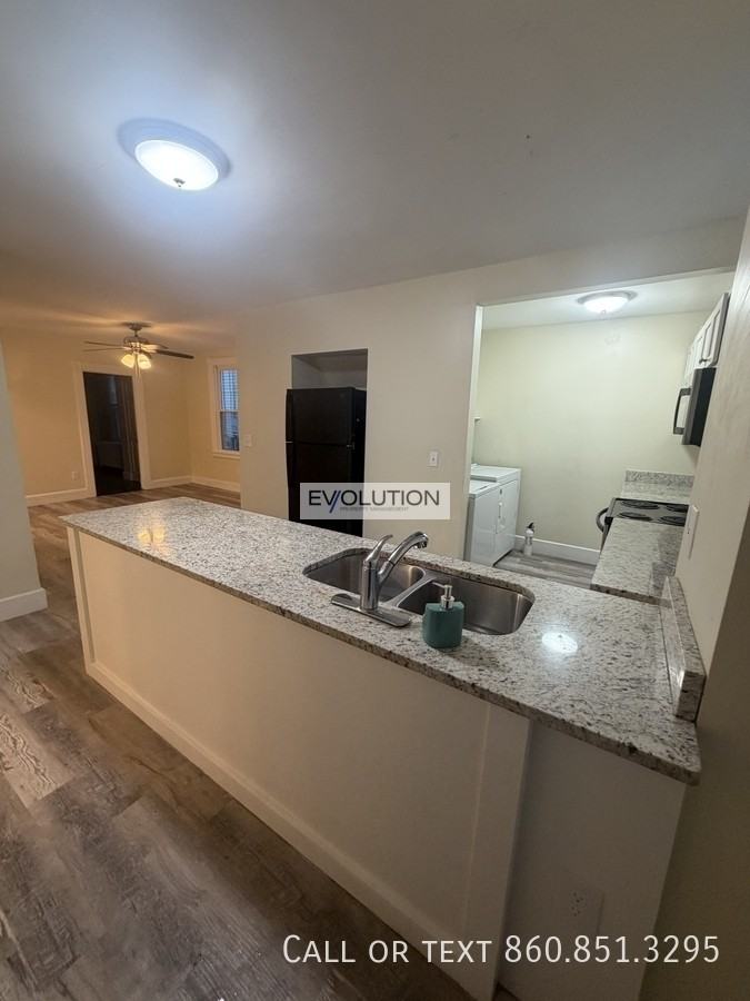 564 High St #1 - Photo 2 of 8