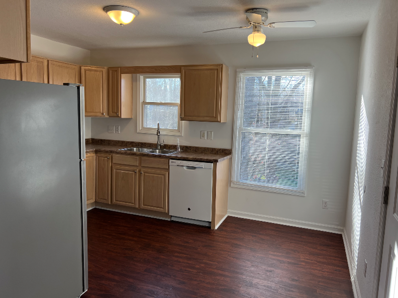 64 Mardell Cir - Photo 5 of 20