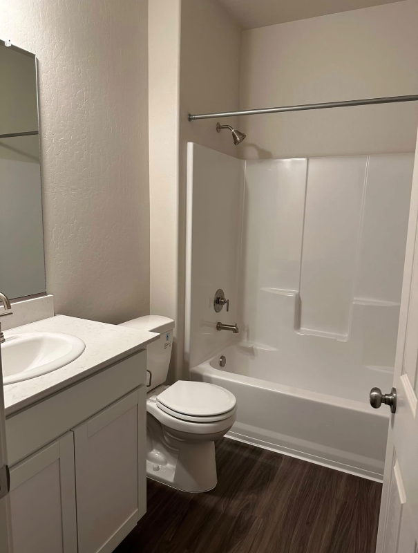 1913 E Evening Glow Ave - Photo 3 of 9