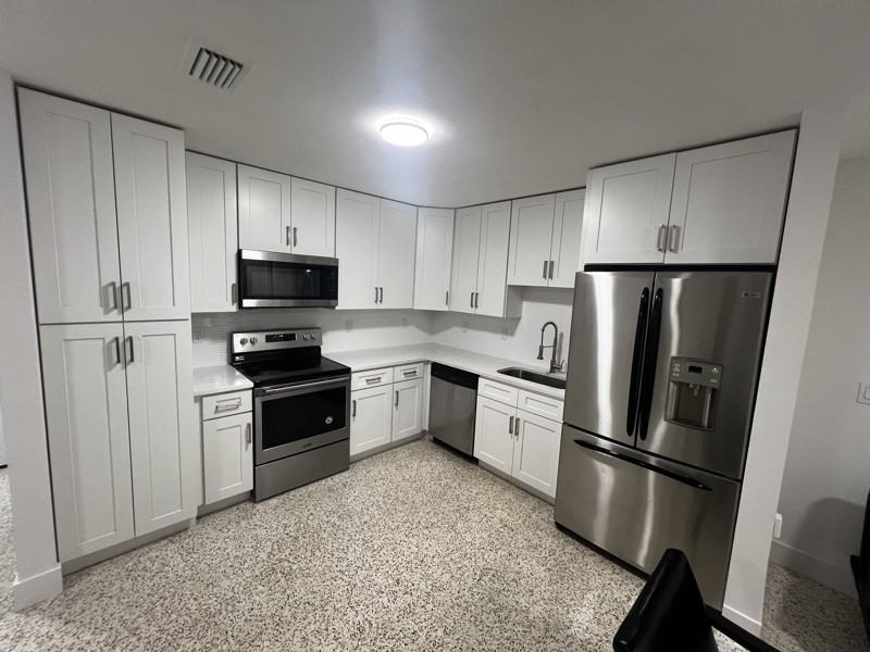 10920 N 29th St - Photo 5 of 20