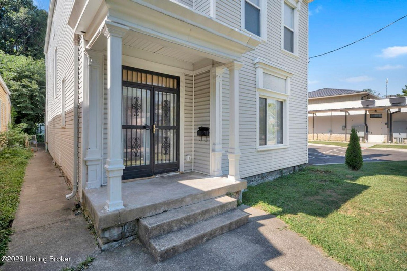 3016 River Park Dr - Photo 2 of 36