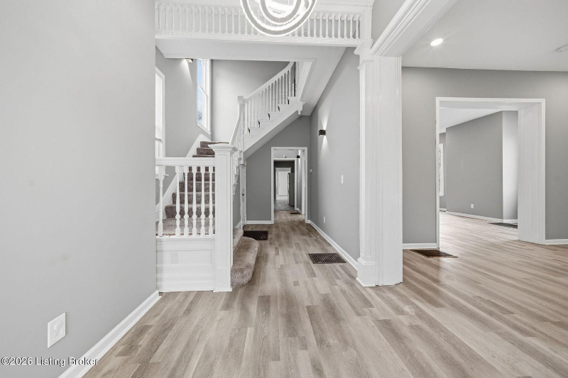 3016 River Park Dr - Photo 3 of 36