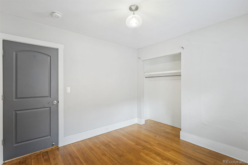 1213 N Prospect St - Photo 5 of 36