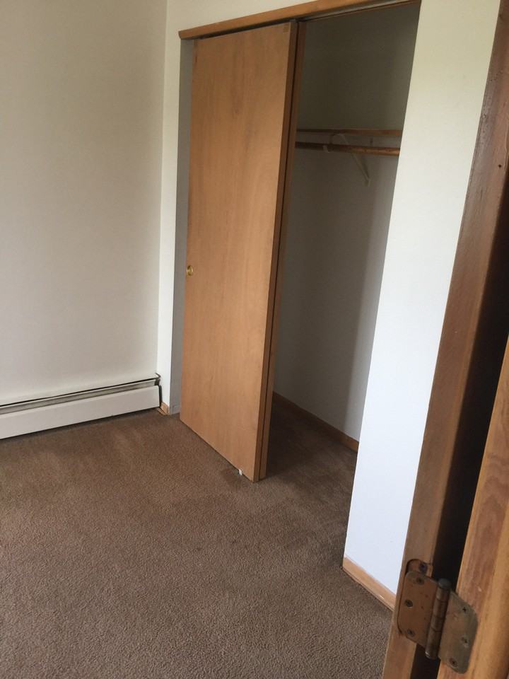 601 County Road B W - Photo 4 of 8