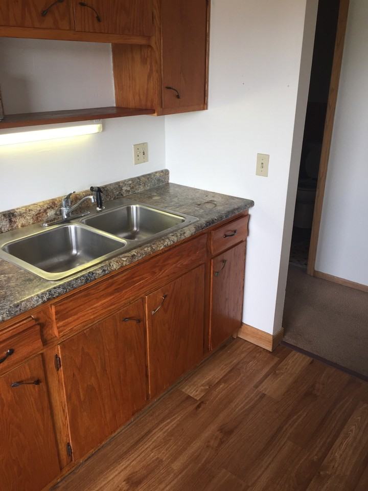 601 County Road B W - Photo 6 of 8