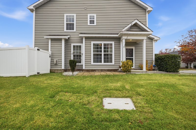 5022 Breleigh Ln - Photo 3 of 20