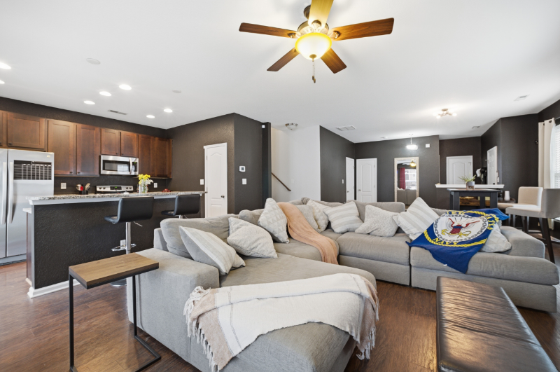 5022 Breleigh Ln - Photo 7 of 20