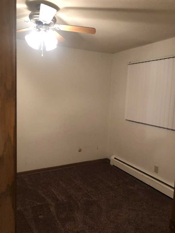 591 County Road B W - Photo 4 of 9