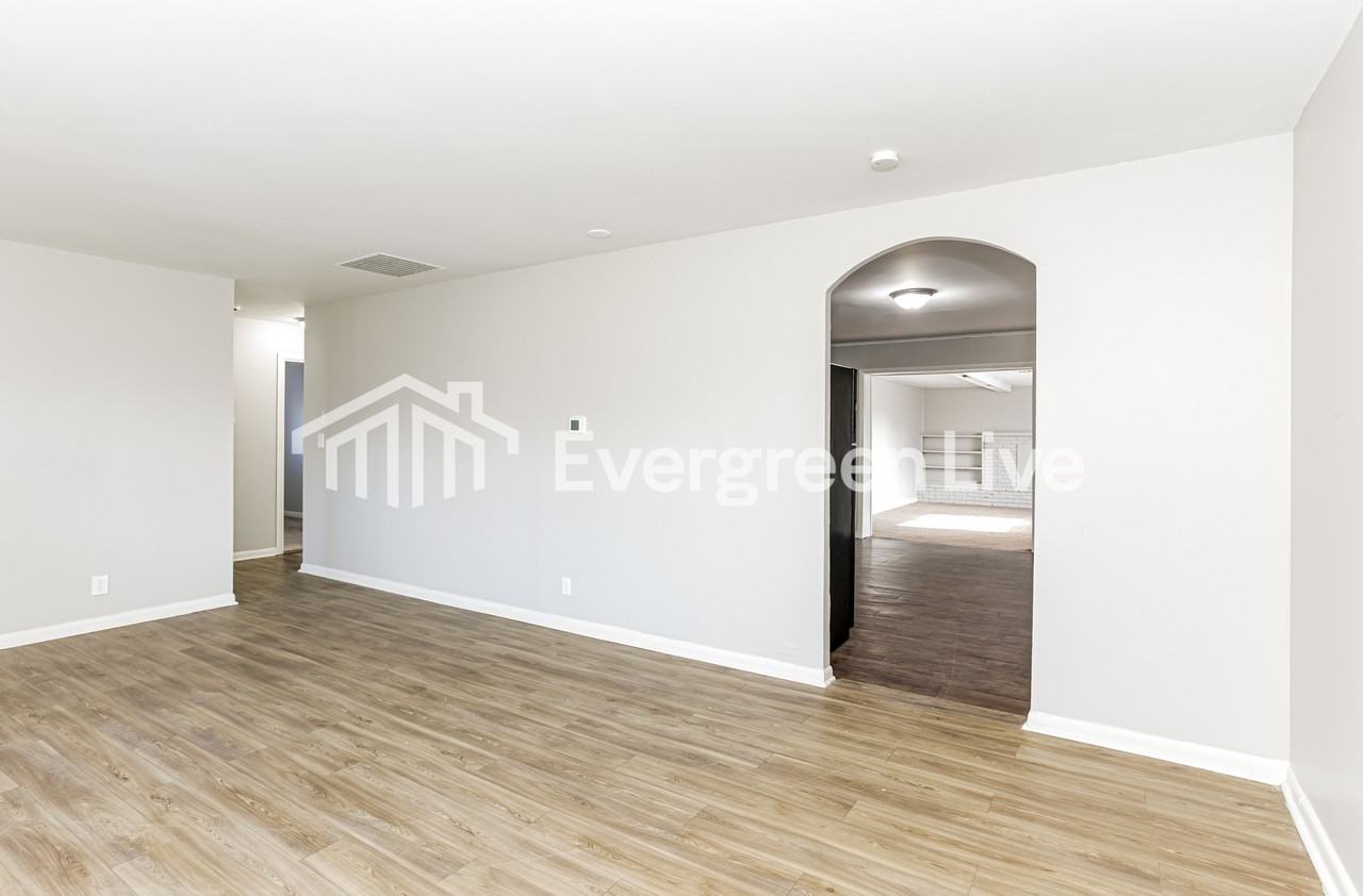 3823 Alsace Pl - Photo 3 of 15