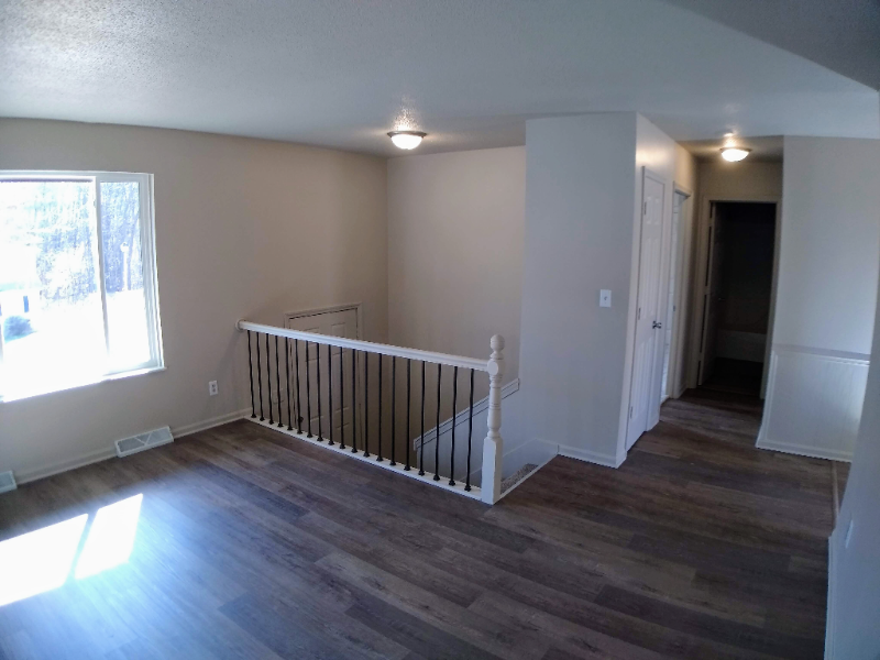 2109 Louis Cir #B - Photo 3 of 14