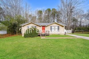 121 Winchester Dr - Photo 1 of 1