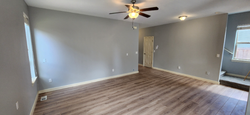 13460 Se Highpointe St - Photo 5 of 17