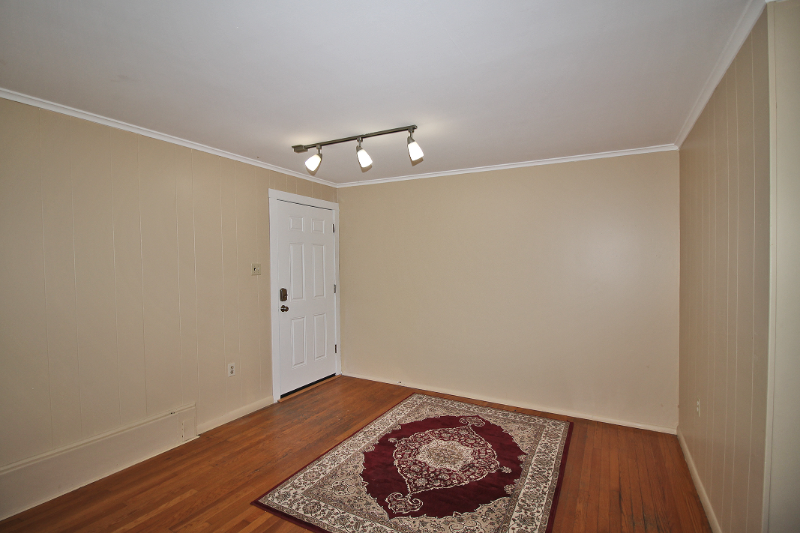 322 Hays Rd - Photo 2 of 19