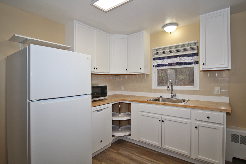 322 Hays Rd - Photo 7 of 19