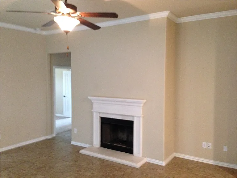 1921 Autumn Run Ln - Photo 2 of 16