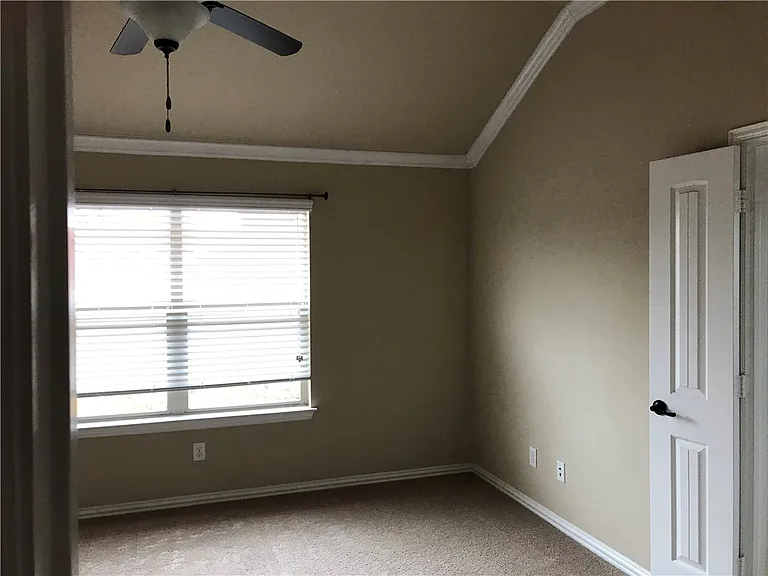 1921 Autumn Run Ln - Photo 7 of 16