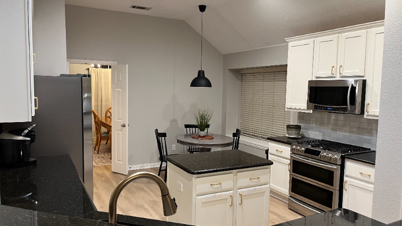 9112 Brinson Dr - Photo 5 of 18