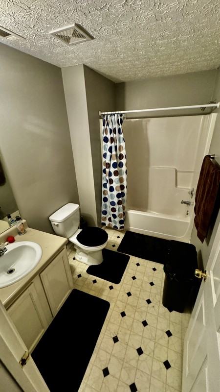 5508 Denny Dr #B - Photo 3 of 8