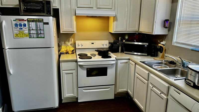 5508 Denny Dr #B - Photo 4 of 8