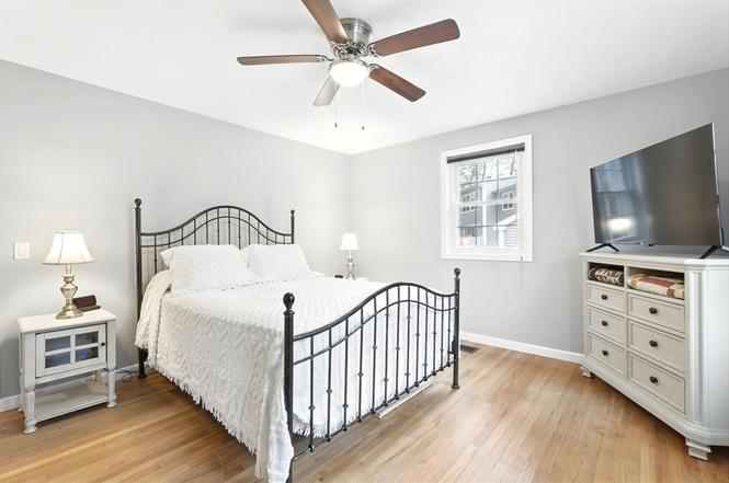 56 Tallyho Dr - Photo 7 of 17