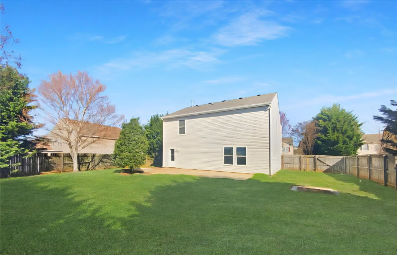 133 Boiling Brook Dr - Photo 2 of 13