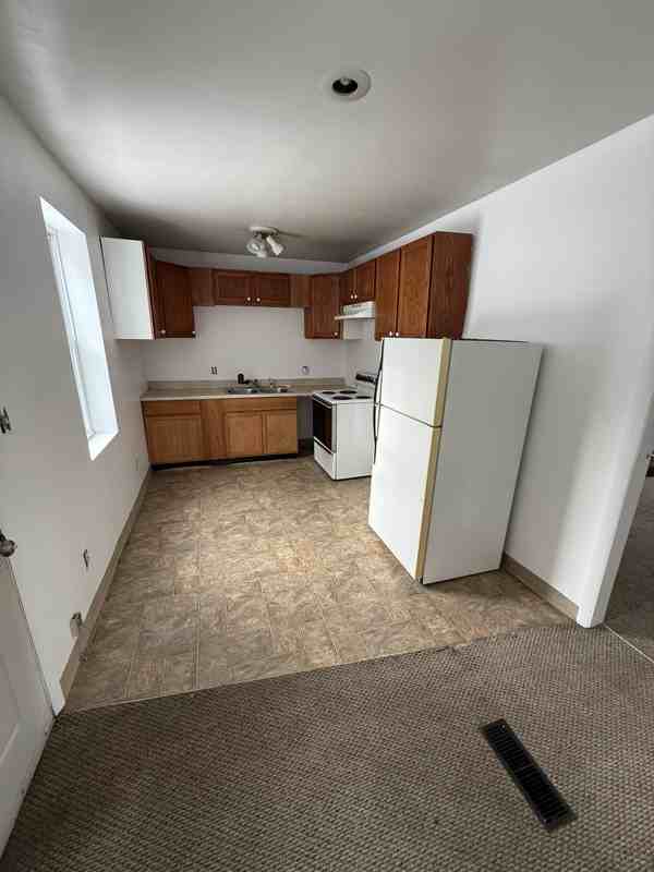 823 Sr - Photo 7 of 10