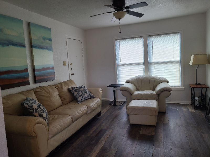 641 Robinson St #3 - Photo 2 of 8